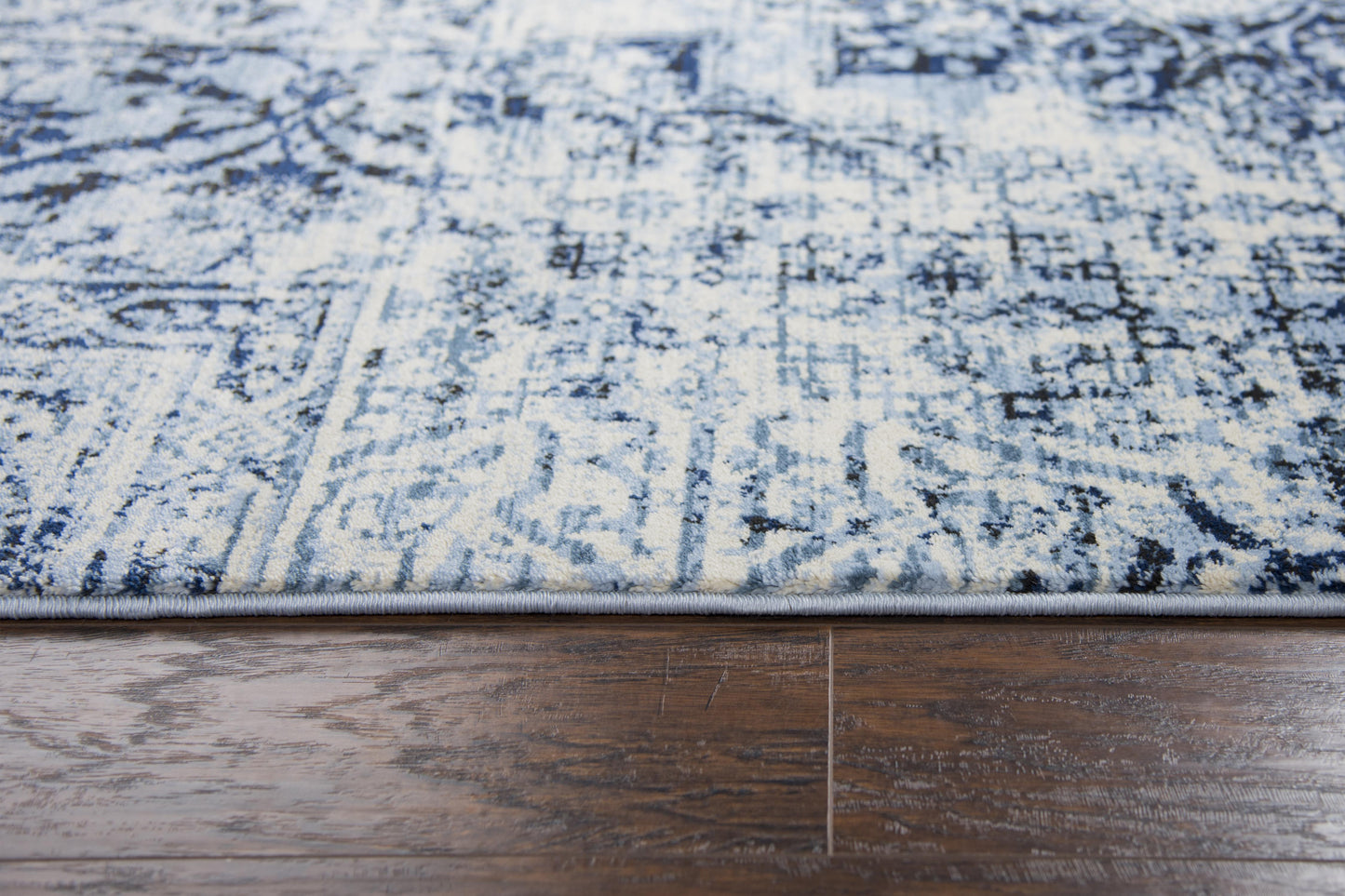 Panache PN6959 Ivory/Blue Machine-Made Rug - Rizzy