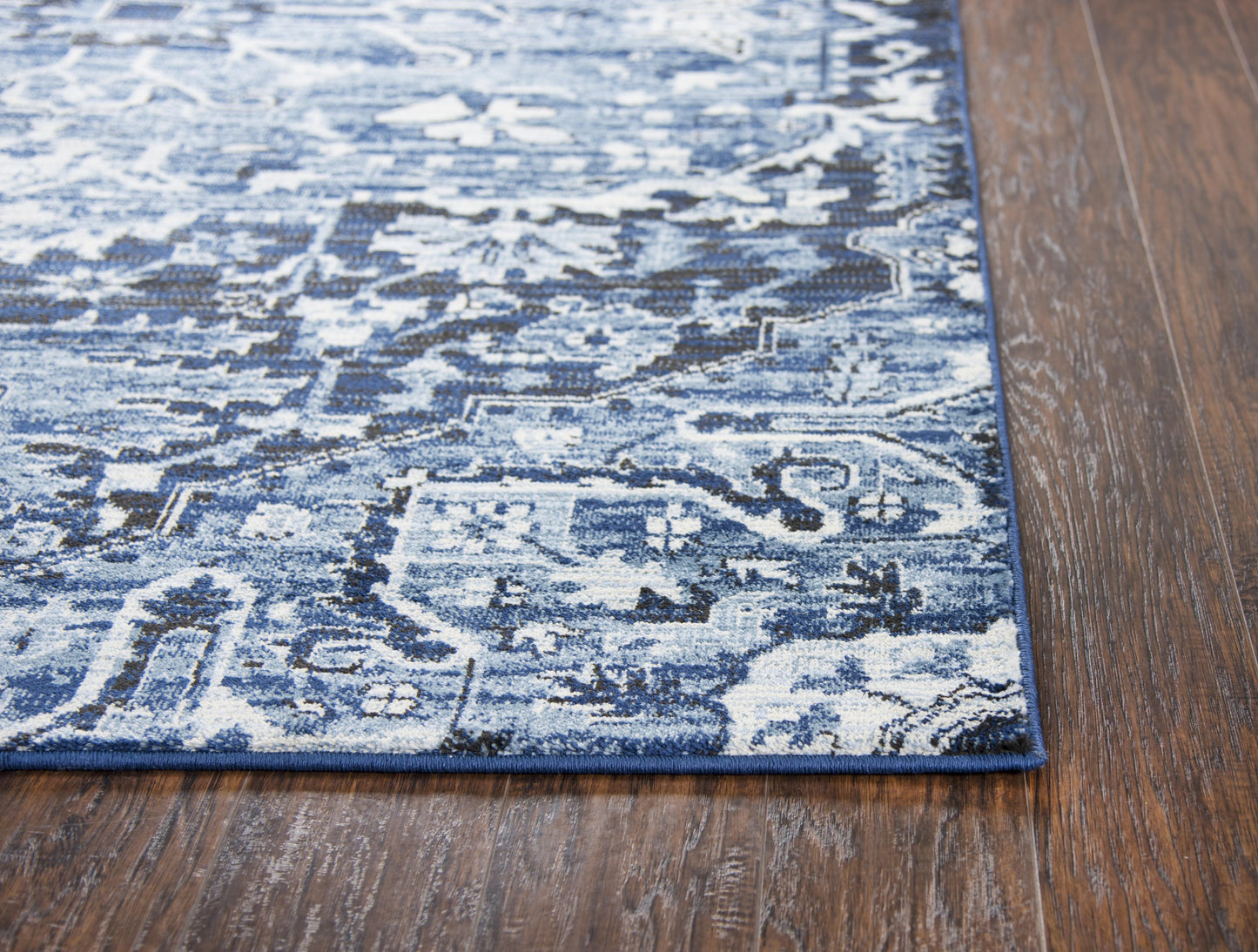 Panache PN6962 Blue/Ivory Machine-Made Rug - Rizzy
