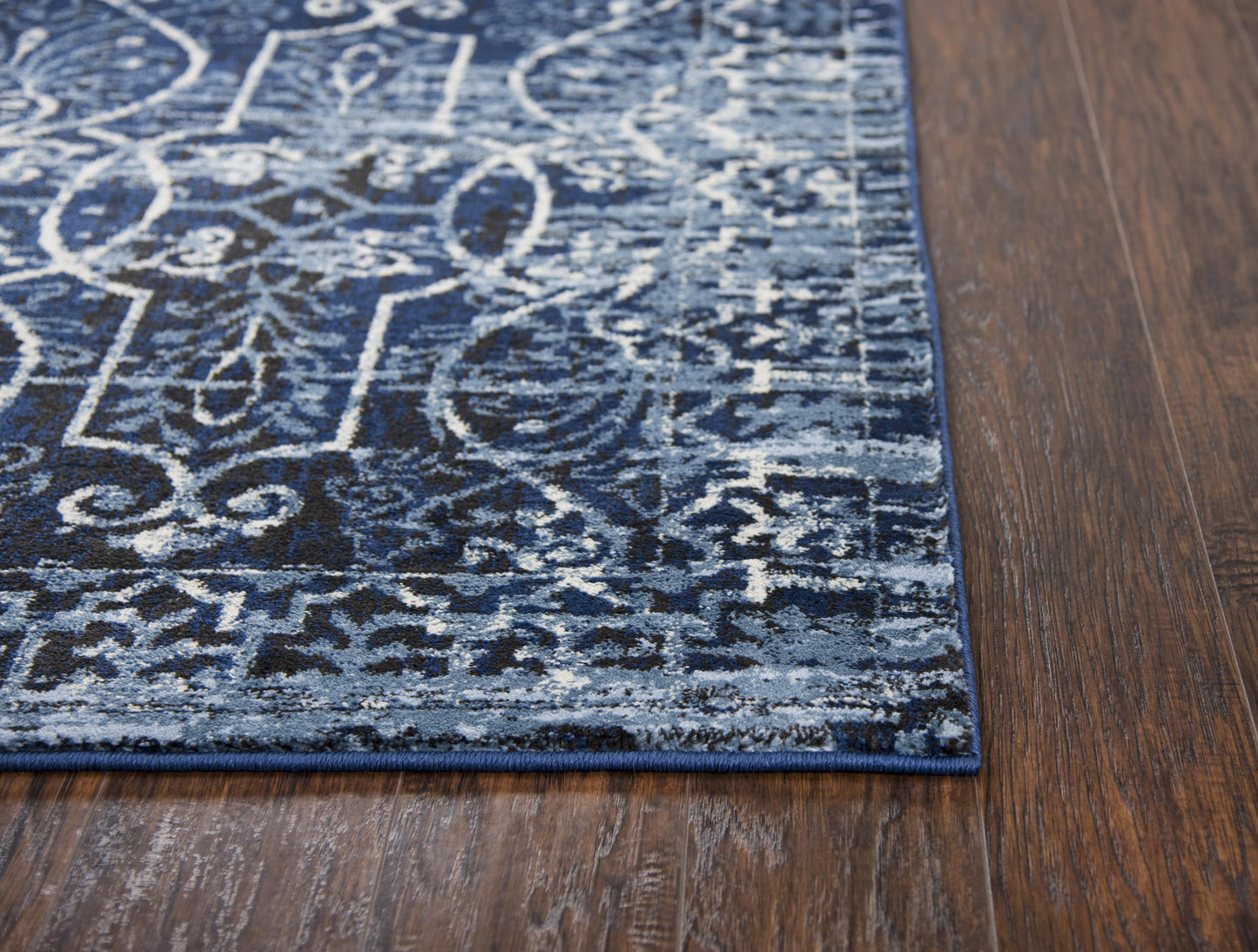 Panache PN6964 Blue/Ivory Machine-Made Rug - Rizzy