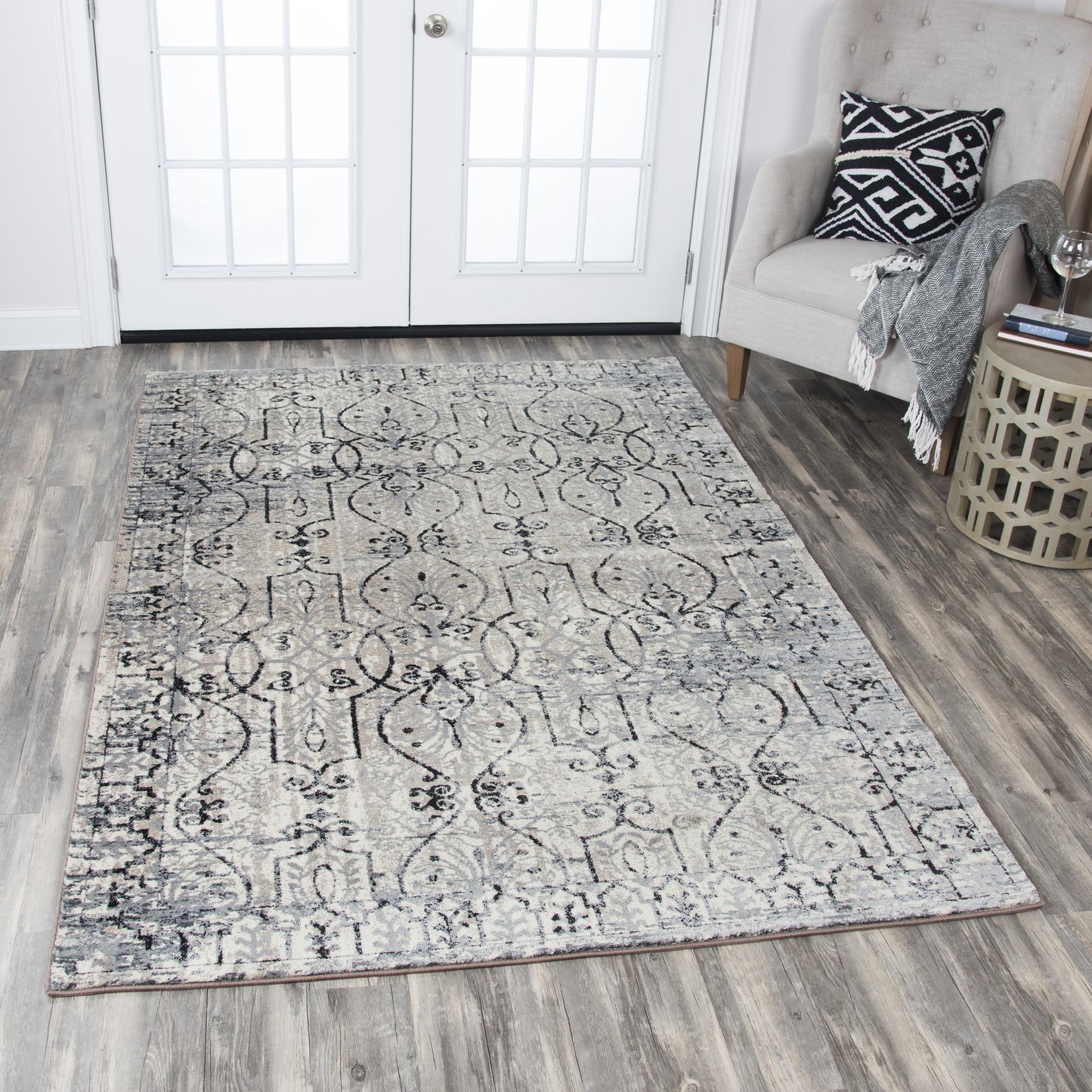 Panache PN6982 Taupe/Natural Machine-Made Rug - Rizzy