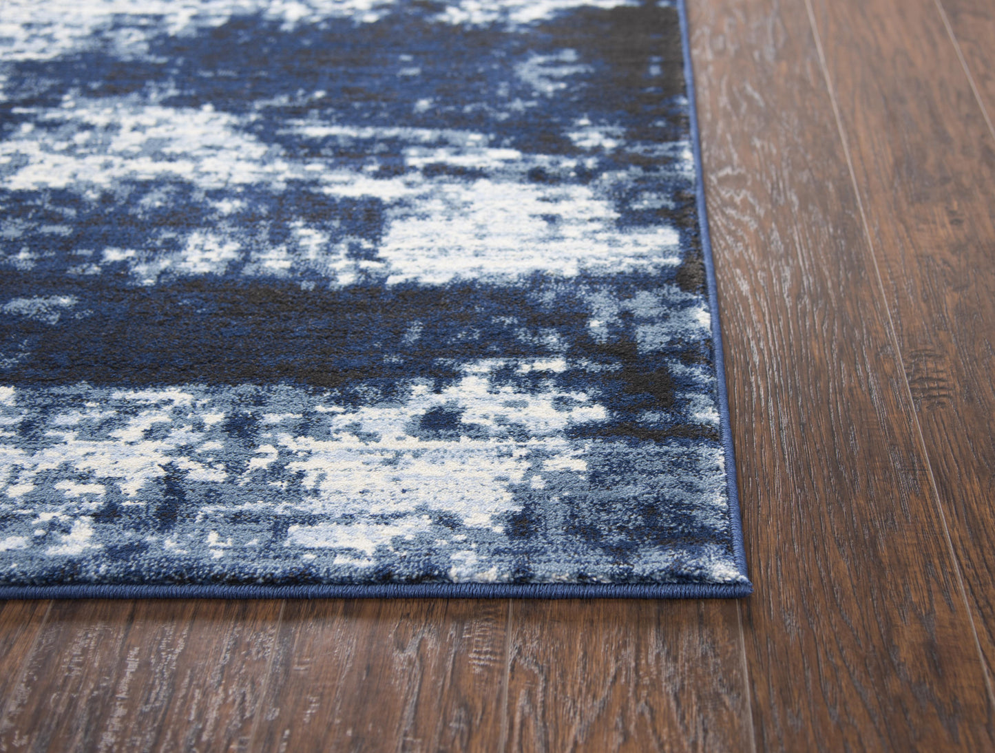Panache PN6988 Ivory/Blue Machine-Made Rug - Rizzy