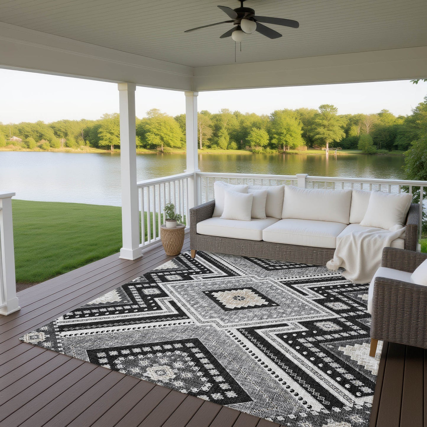 Machine Made Portico PO5 Black - Dalyn Rugs