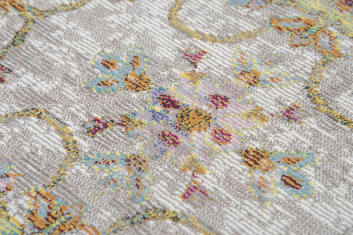 Princeton PRI103 Beige/Cream Machine-Made Rug - Rizzy
