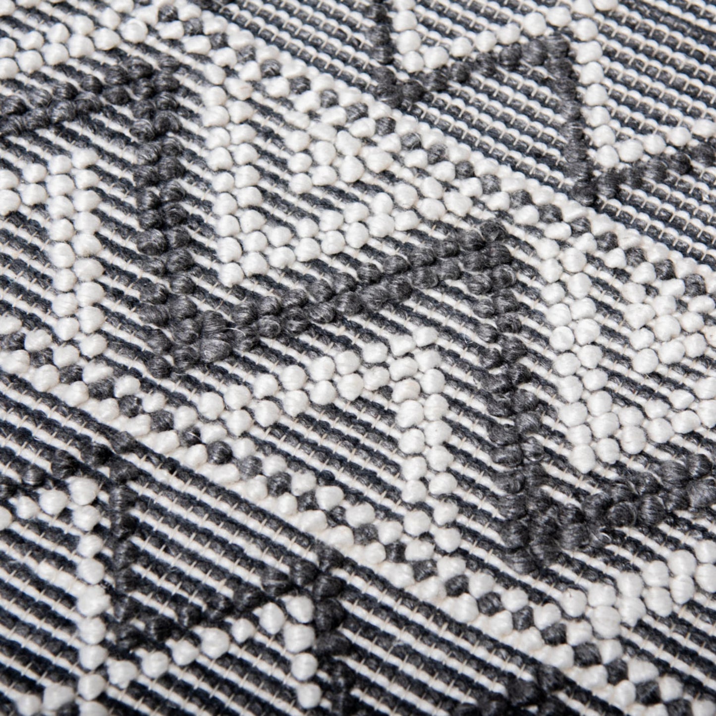 Pantera PTN694 Gray Hand-Woven Rug - Rizzy