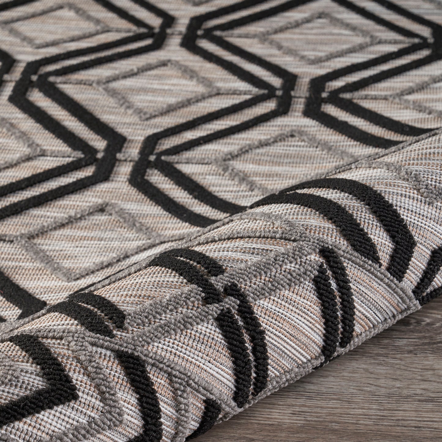 Retreat-81600 Contemporary Power-Loomed Black/Gray Polypropylene Indoor/Outdoor Area Rug - LR Home