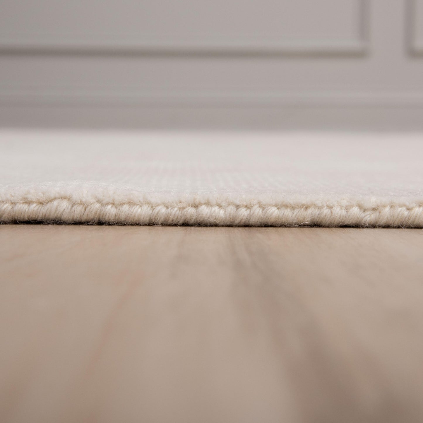 Rumi RMI678 Ivory Hand Loomed Rug - Rizzy