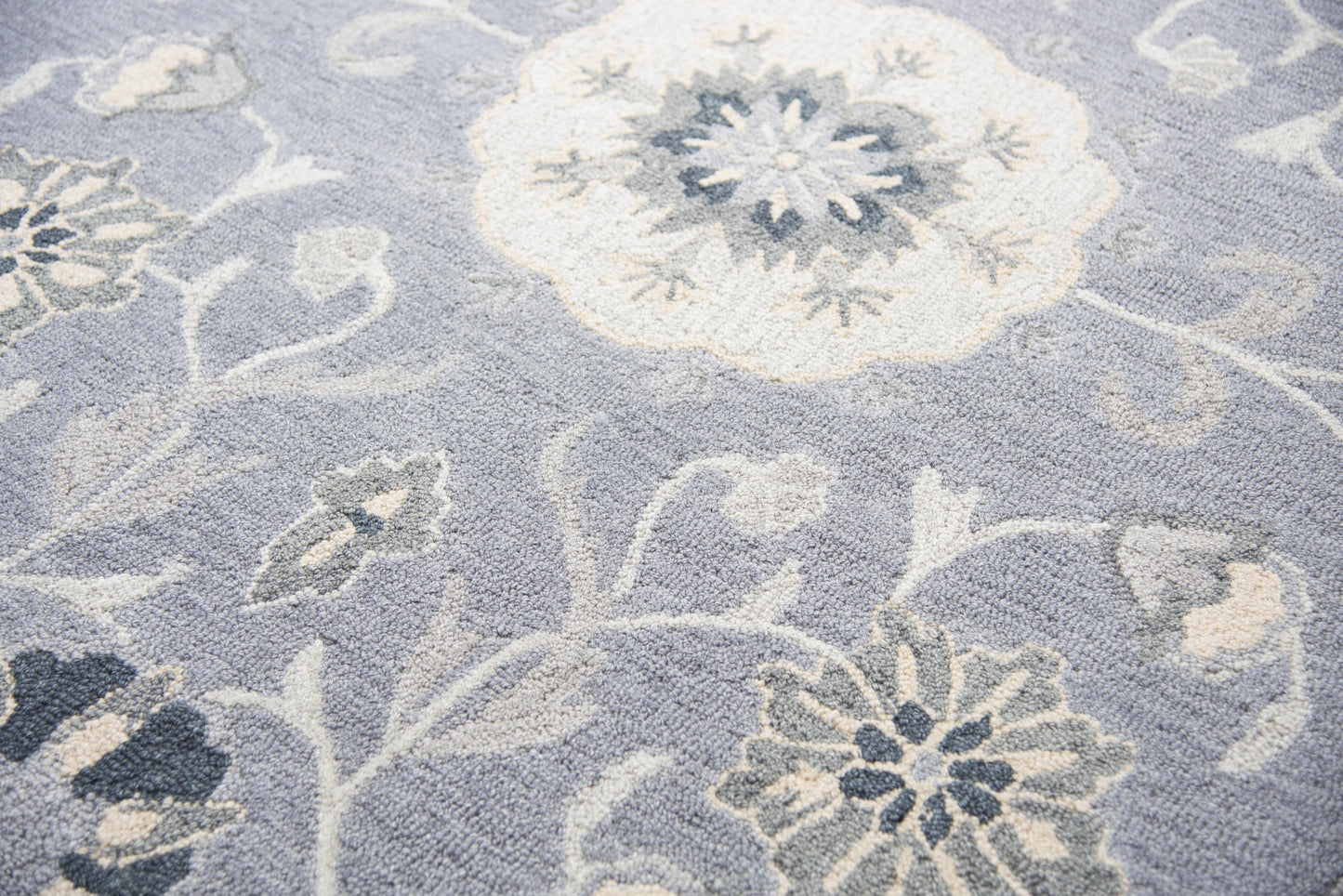 Resonant RS915A Gray Hand-Tufted Rug - Rizzy