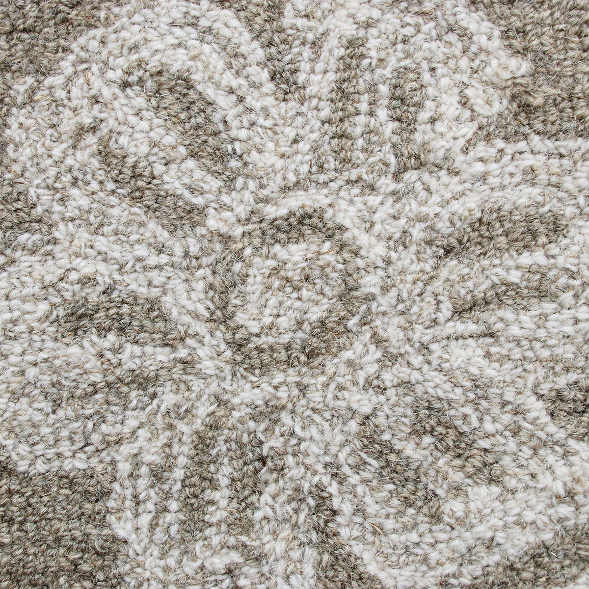 RugsA Gray/Ivory Floral Wool Round Rug - close-up detail
