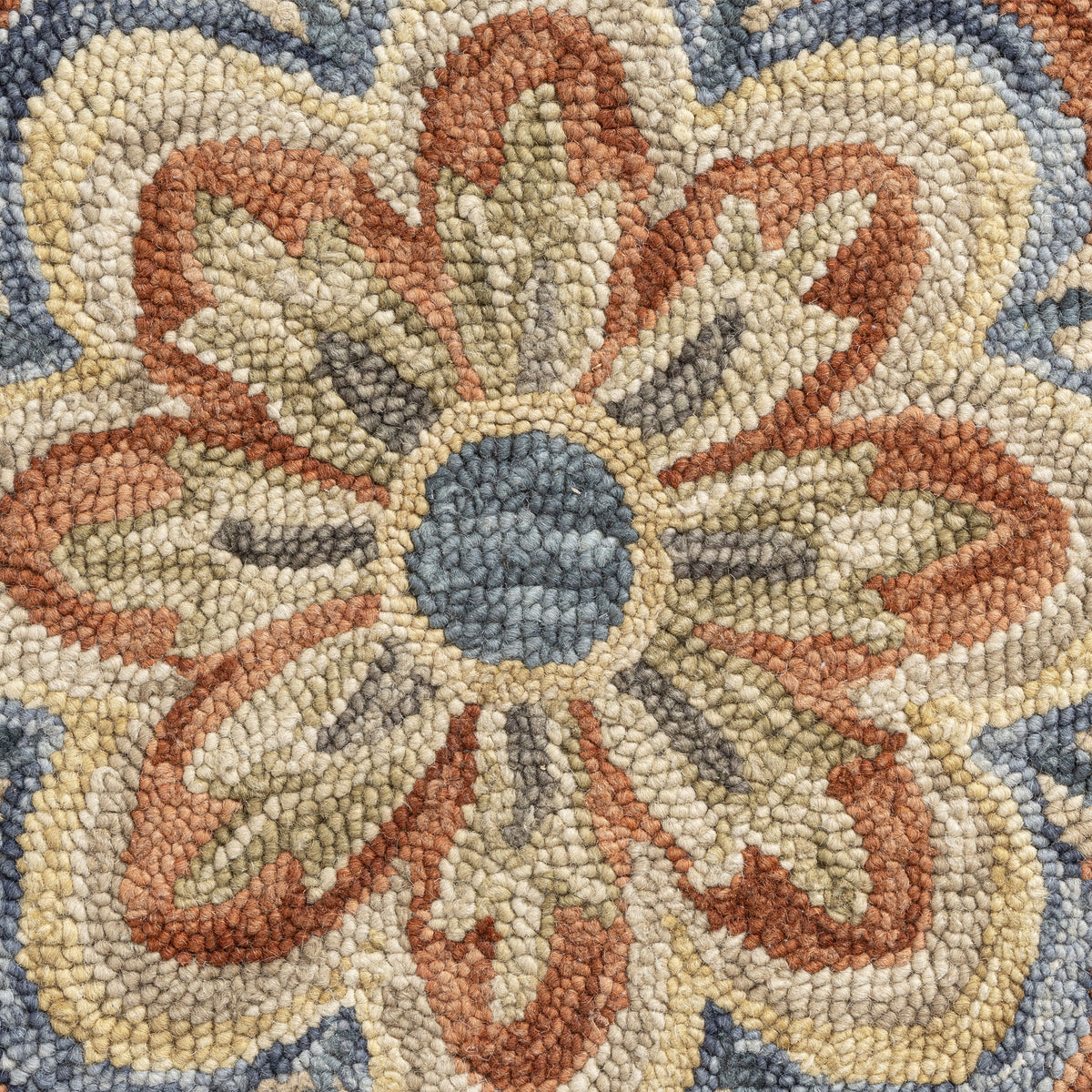 Rust Floral Farmhouse Hand-Woven Wool Indoor Area Rug - color swatch