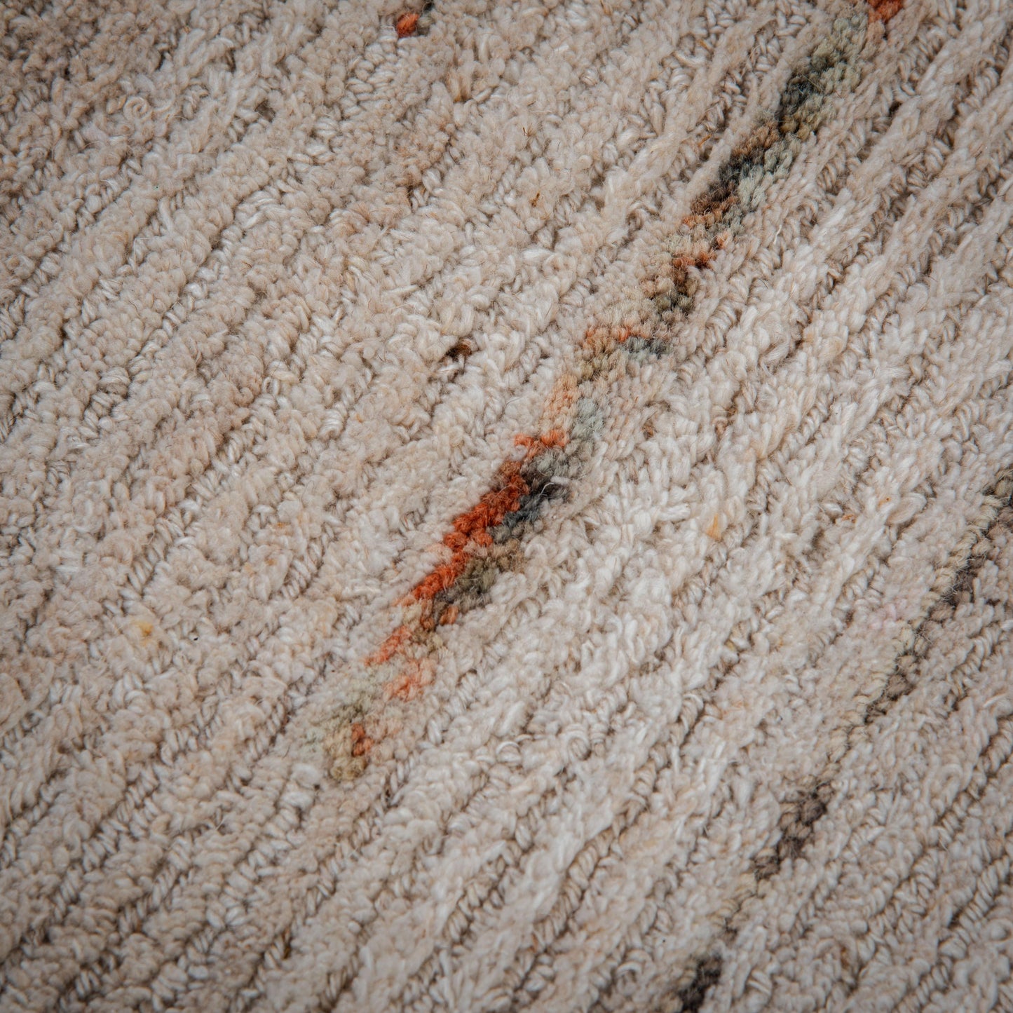 Strada SDA729 Tan Hand Tufted Rug - Rizzy