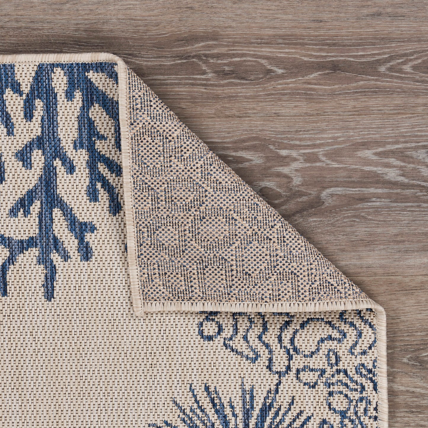 Seaside-81873 Nautical Power-Loomed White/Navy Polypropylene Indoor/Outdoor Area Rug - LR Home