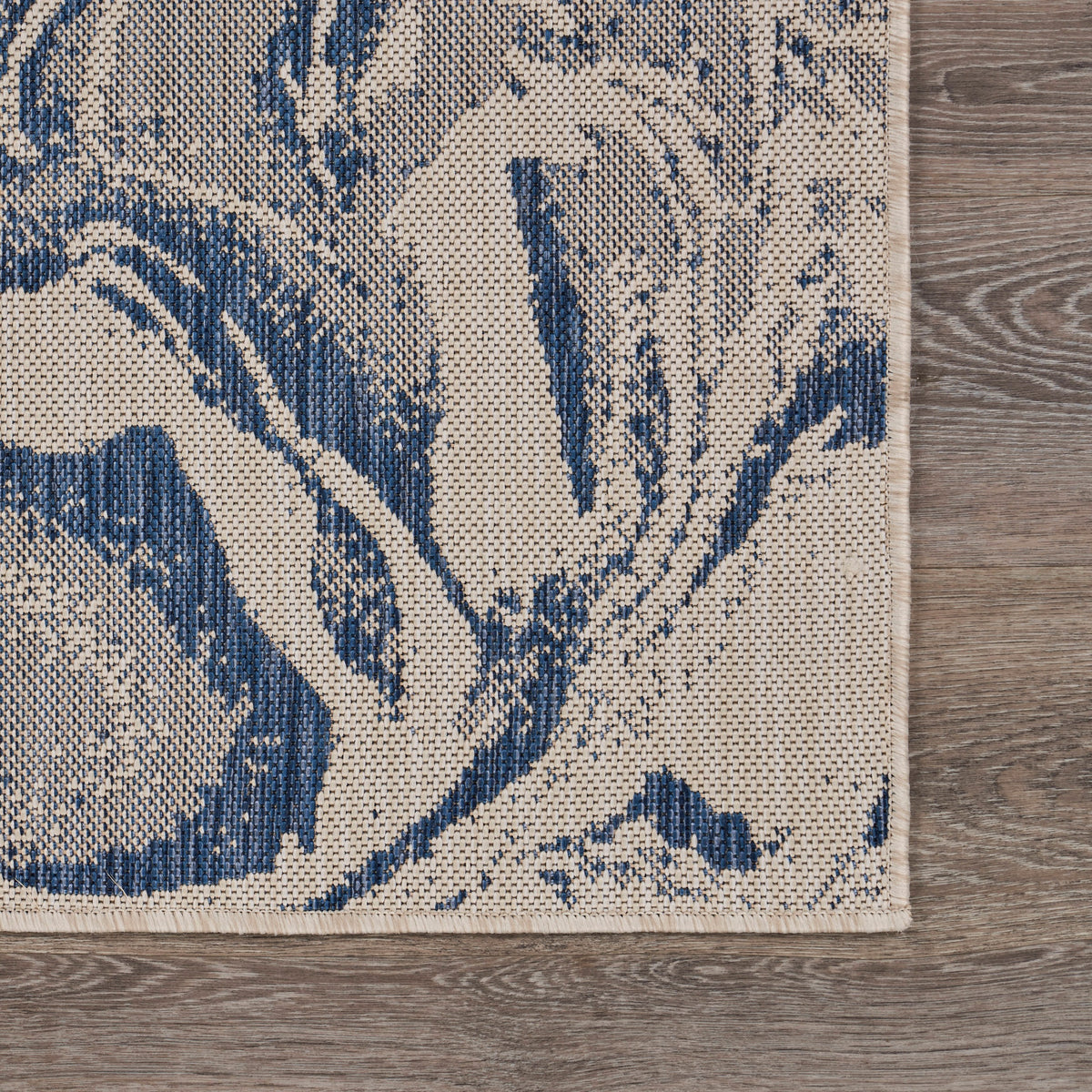 Abstract Oasis Indoor/Outdoor Accent Rug - back view