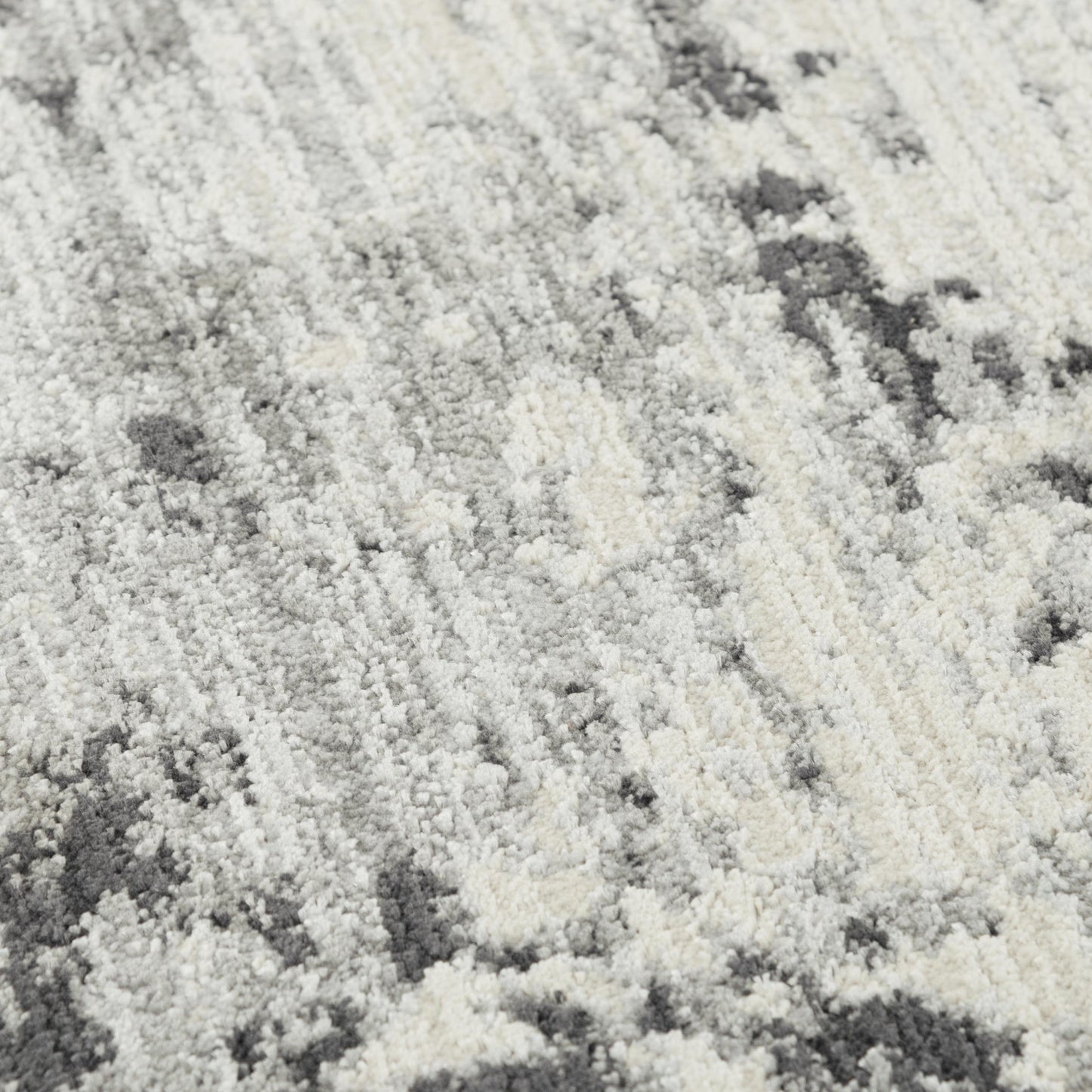 Stratford SFD768 Ivory Machine-Made Rug - Rizzy