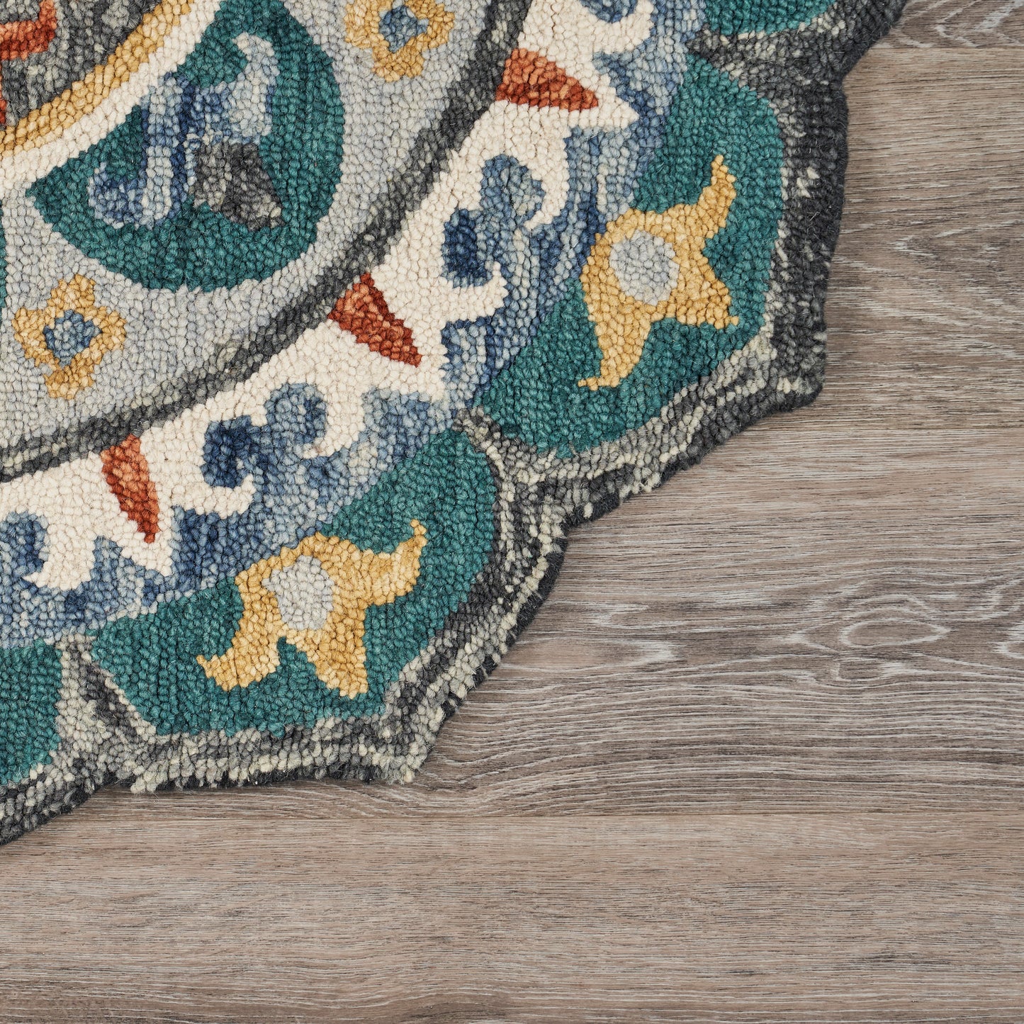 Sinuous-54109 Casual Hand-Tufted Green/Multi Cotton Indoor Area Rug - LR Home
