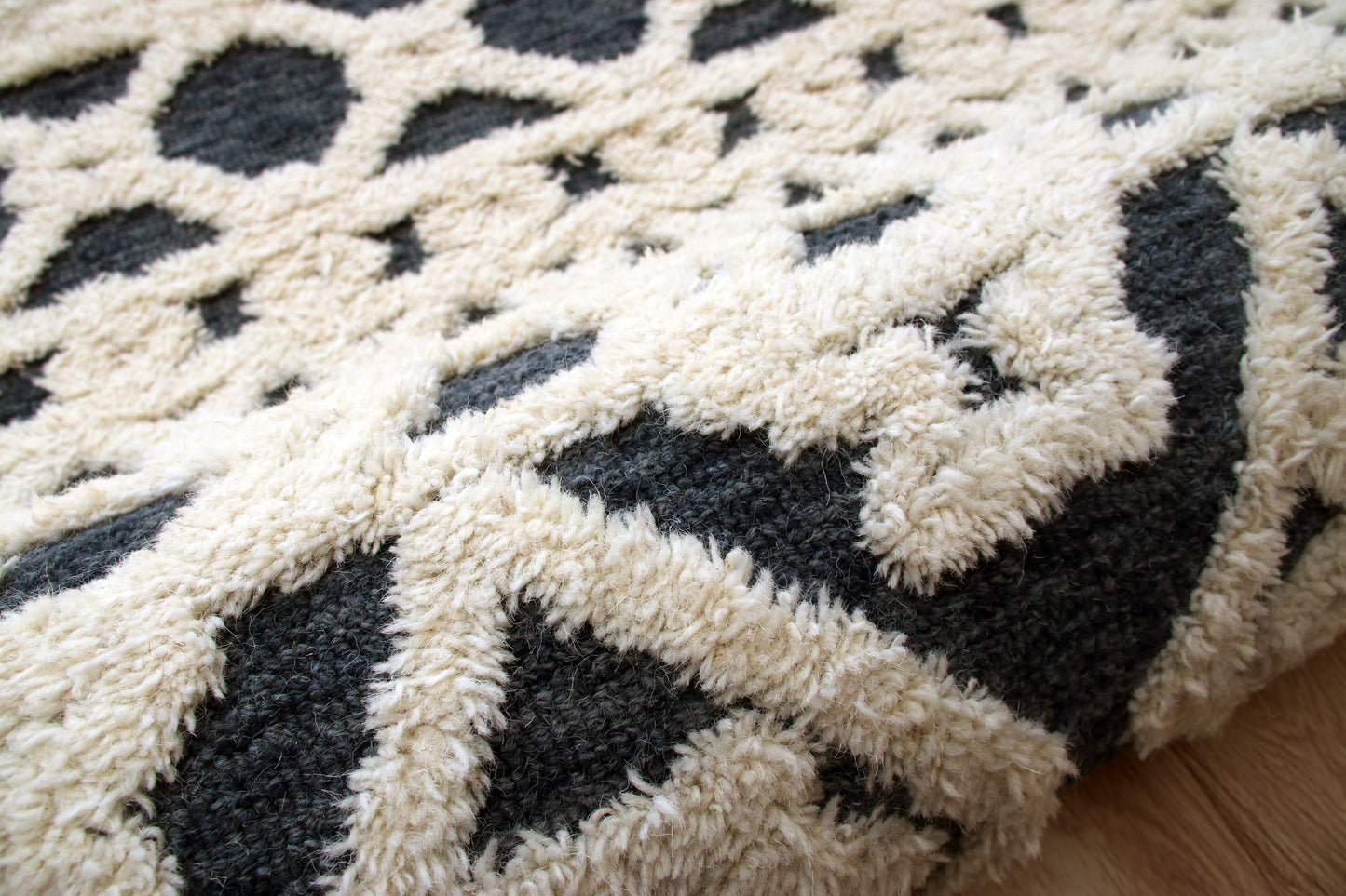 Sinuous-54114 Casual Hand-Tufted Navy/Blue/Cream/Tan Cotton Indoor Area Rug - LR Home