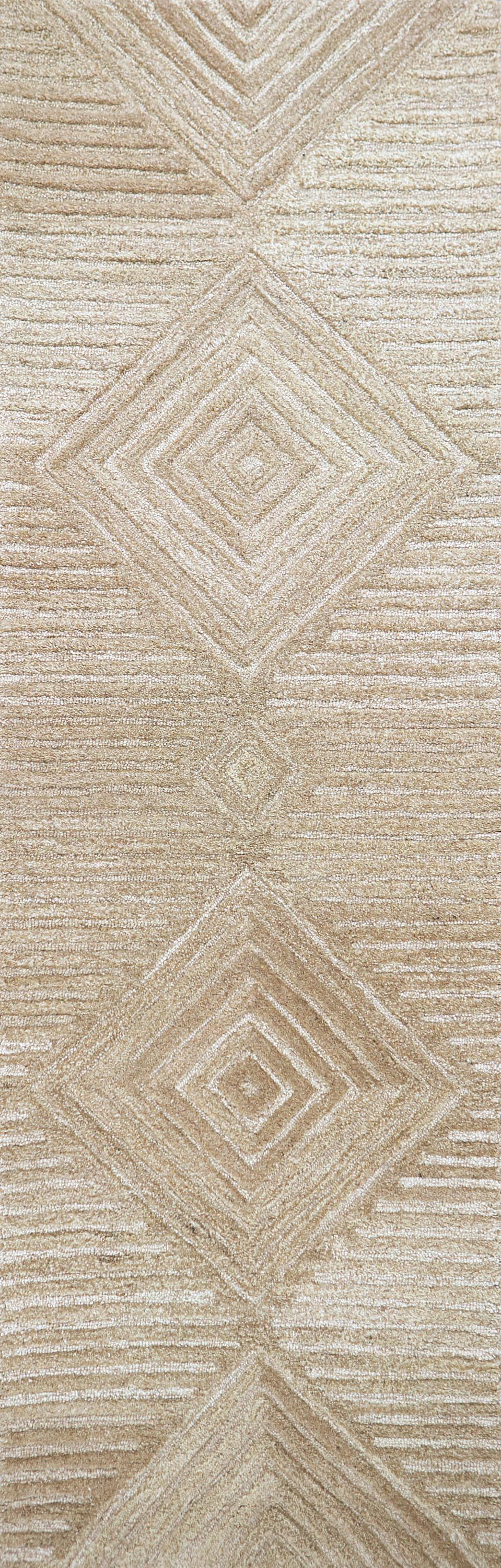 Suffolk SK335A Tan/Natural Hand Tufted Rug - Rizzy