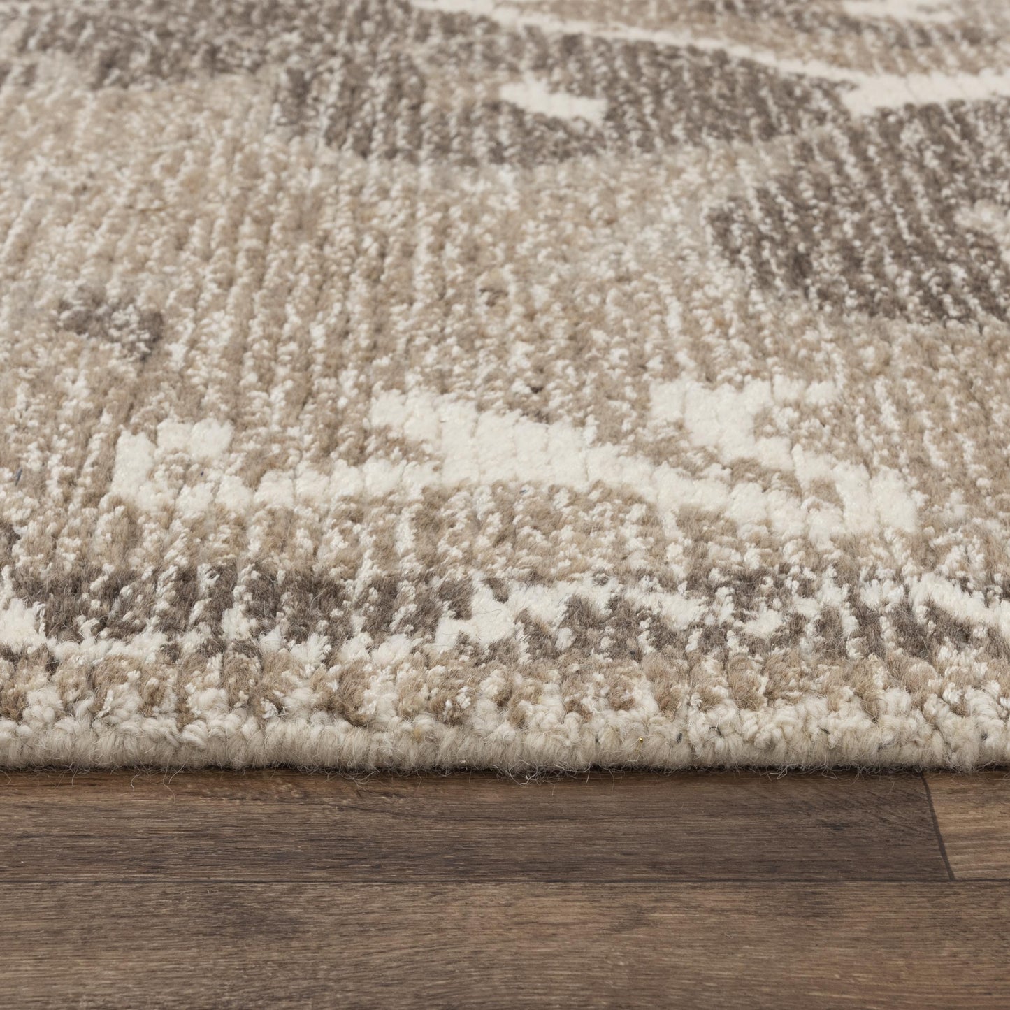 Serena SNA925 Brown Hand-Tufted Rug - Rizzy