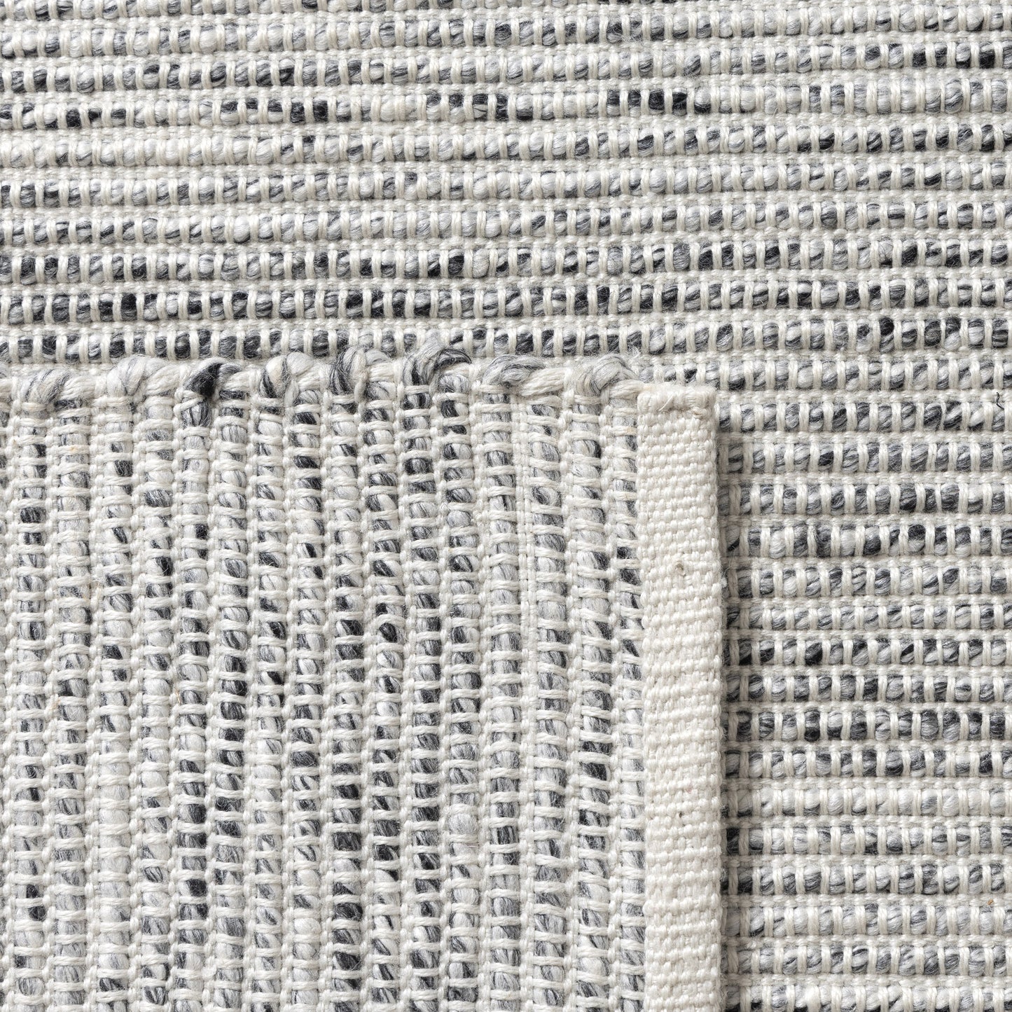 SOLAC-82728 Modern/Contemporary Hand-Woven Silver/Ivory Polyester Indoor Area Rugs - LR Home