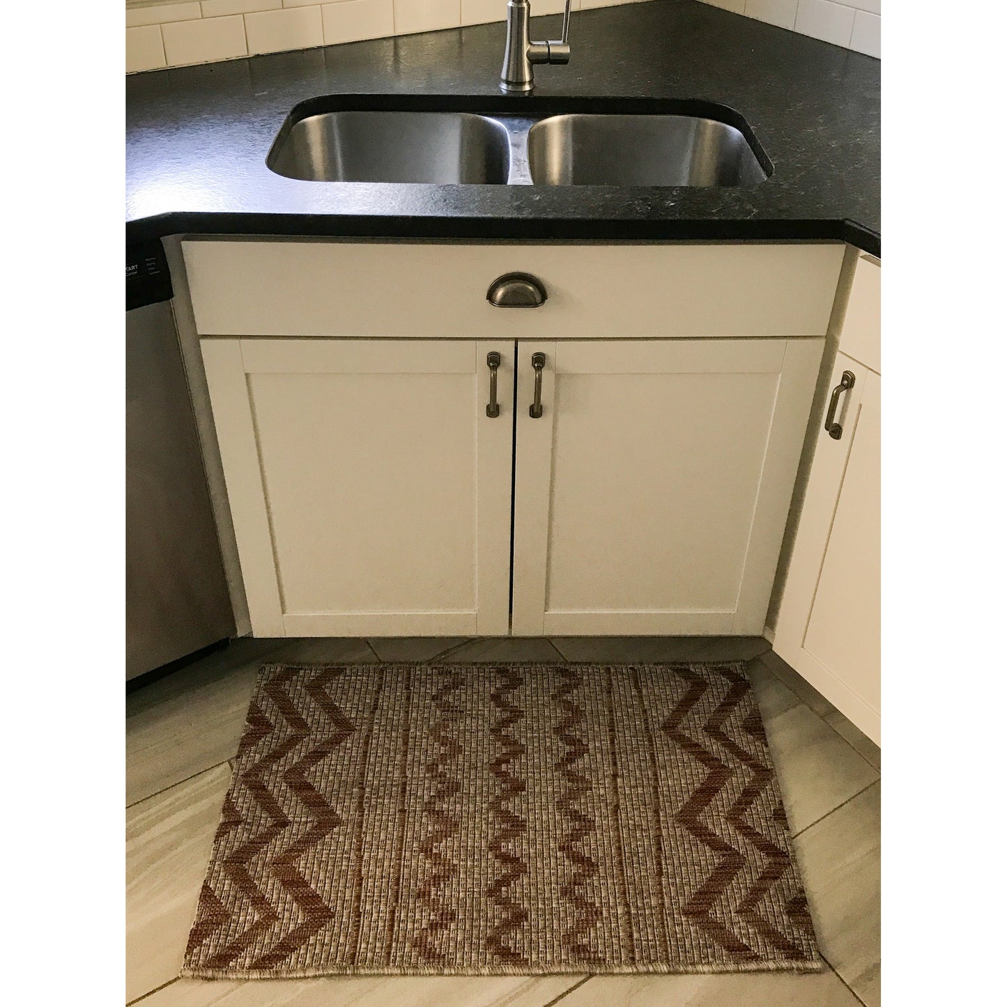 SUNSH-81244 Southwestern Machine Made Beige/Red Polypropylene Indoor/Outdoor Area Rugs - LR Home