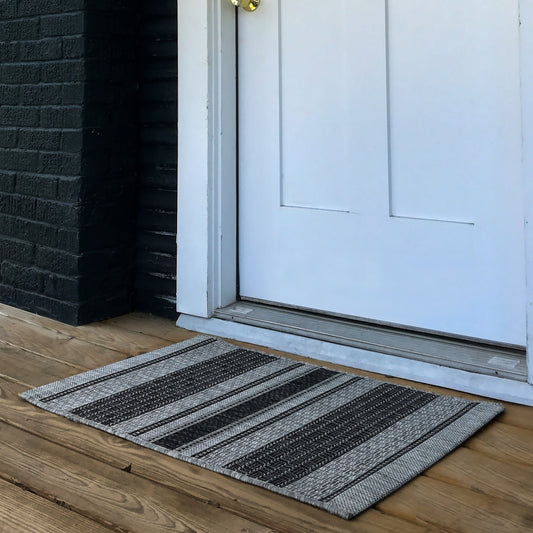 Banded Heather Indoor/Outdoor Accent Rug - lifestyle view