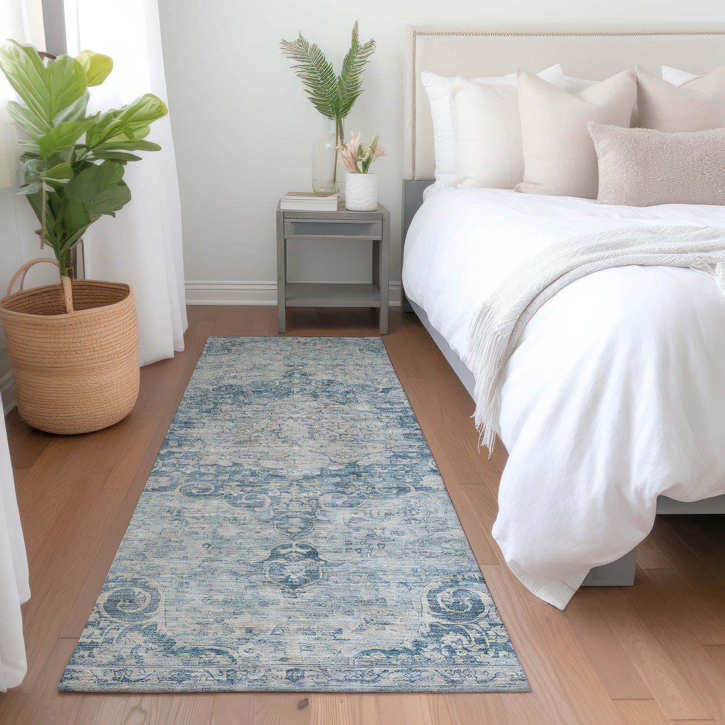 Machine Made Tabrook TB5 Blue - Dalyn Rugs