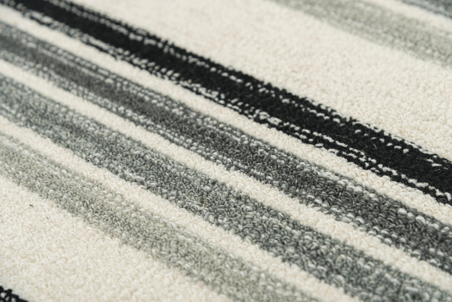 Tetra TET107 Gray Hand-Tufted Rug - Rizzy