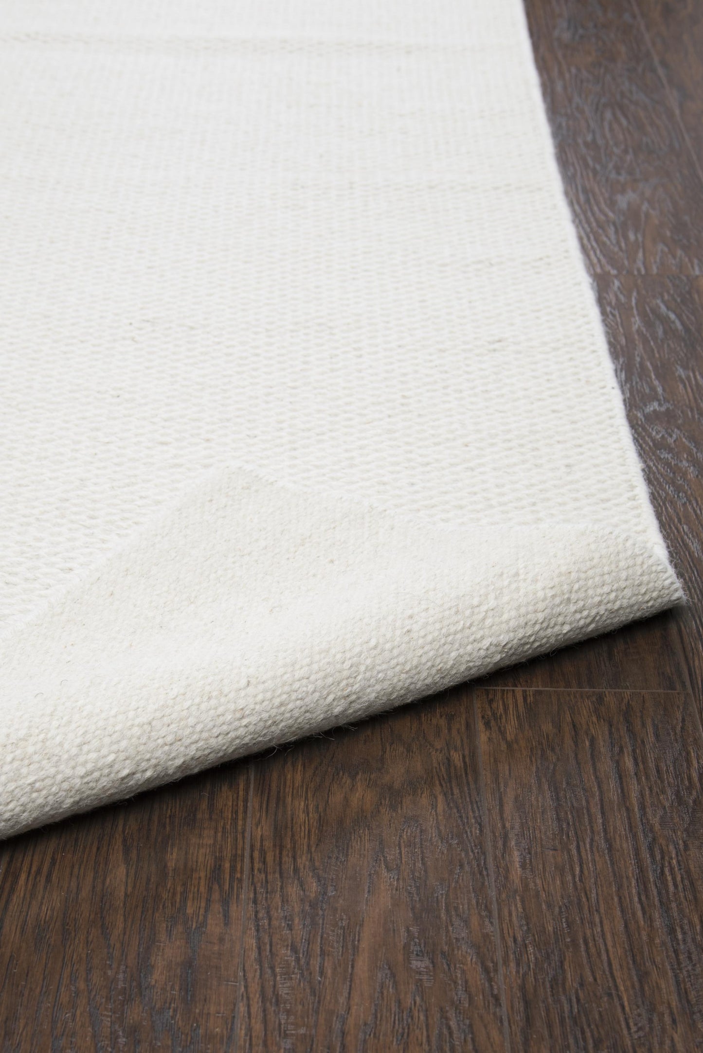 Twist TW3065 off white  Hand-Woven Rug - Rizzy