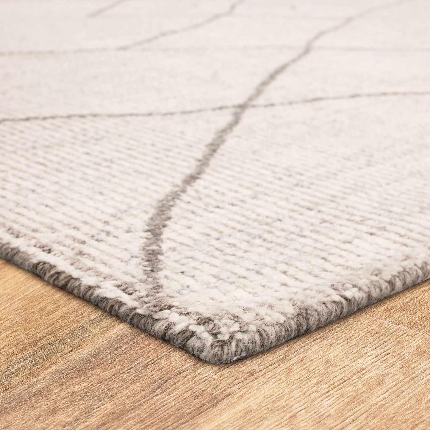 Tribal Diamond Silver Area Rug - Karastan