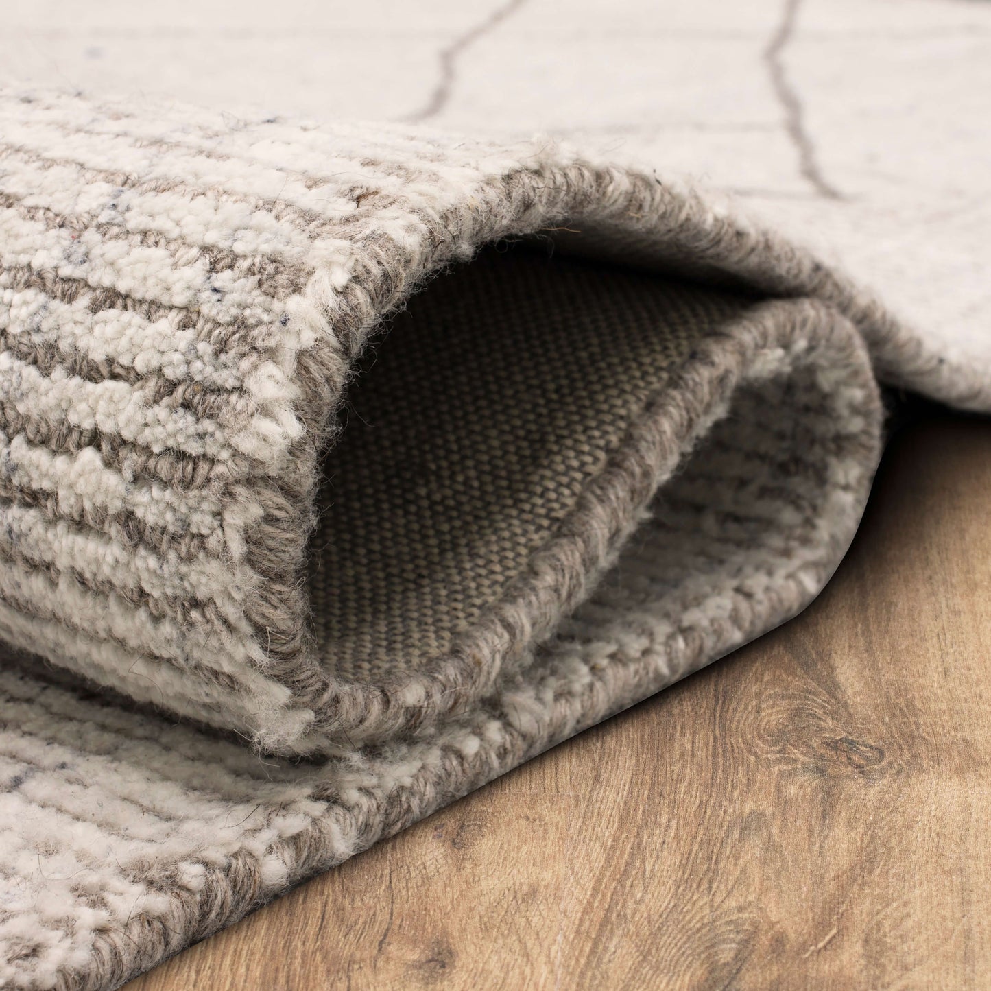 Tribal Diamond Silver Area Rug - Karastan