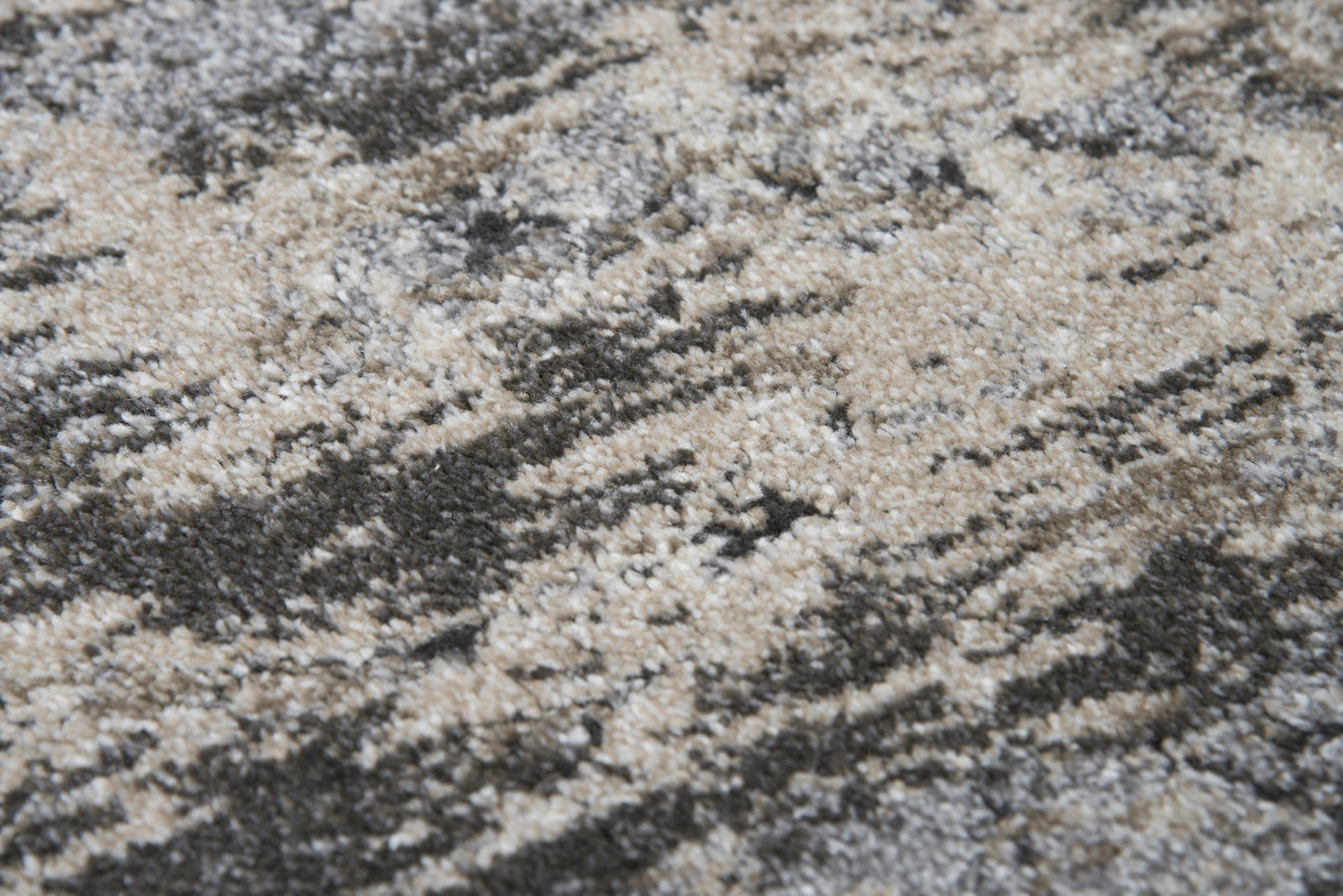 Valencia VCA106 Beige/Silver Machine-Made Rug - Rizzy