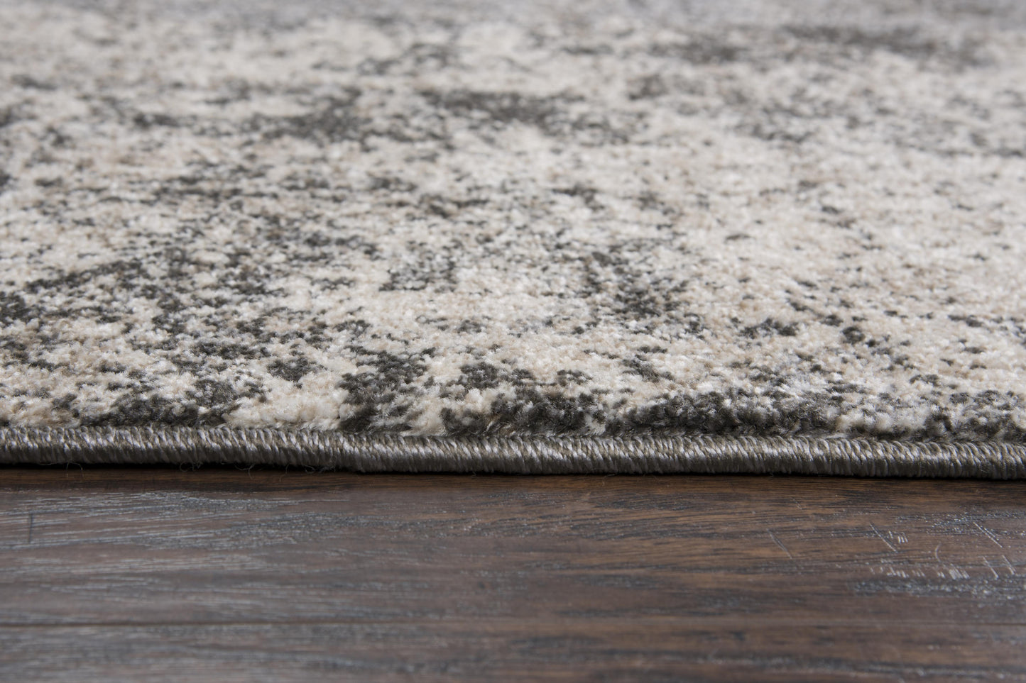 Valencia VCA109 Silver/Gray Machine-Made Rug - Rizzy