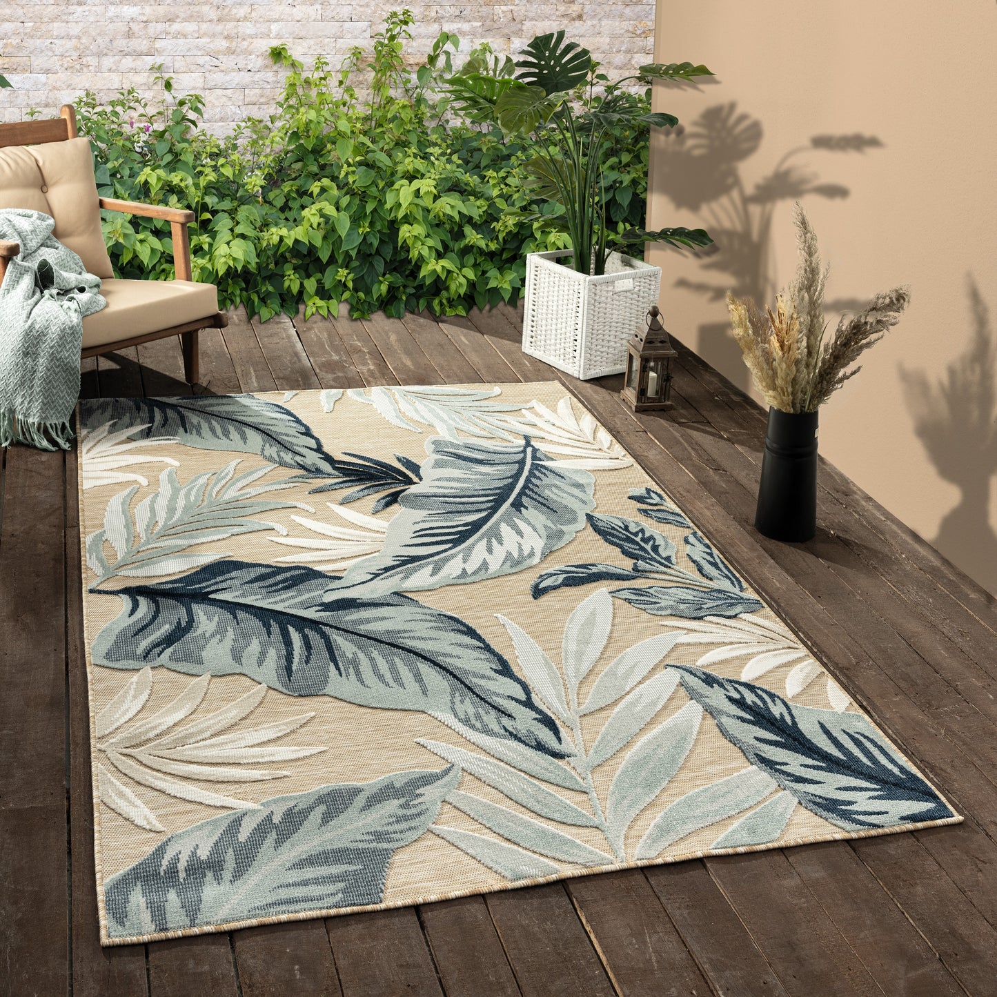 Veranda-82102 Tropical Power-Loomed Navy Blue/Beige/Gray Polypropylene Indoor/Outdoor Area Rug - LR Home