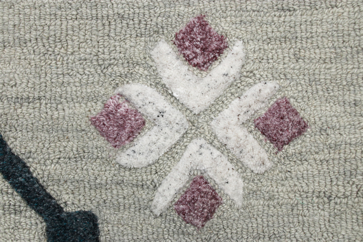 Hand Tufted Gray Geometric Bordered Round Rug - color swatch