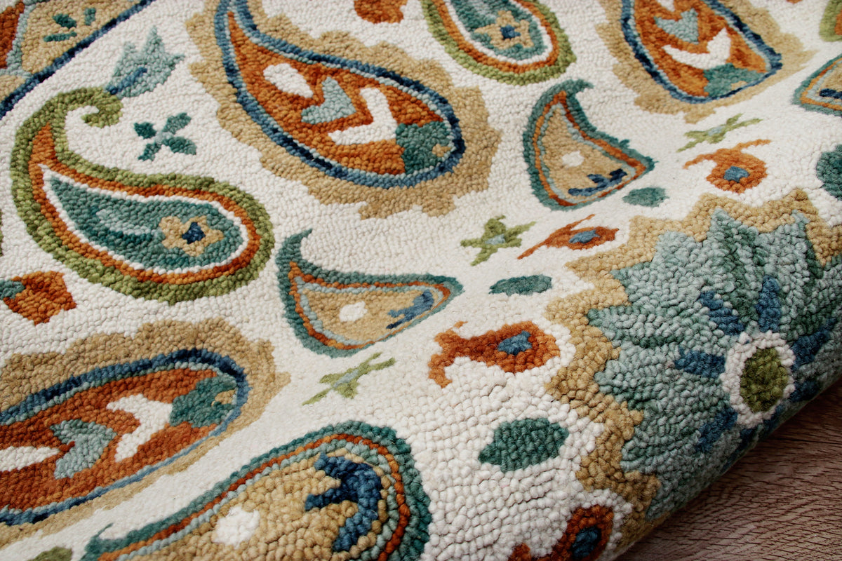 Multicolored Paisley Paradise Medallion Round Rug - close-up detail
