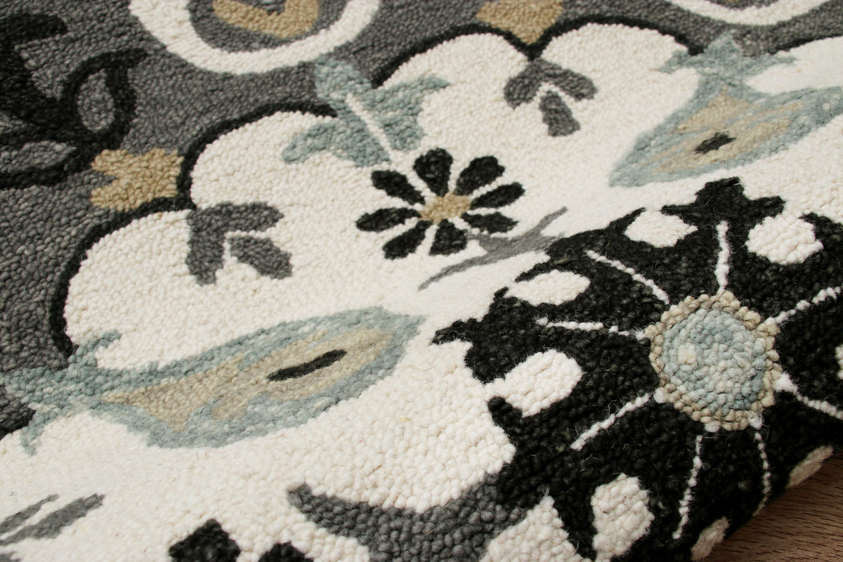 Ornate Gray and White Medallion Round Rug - close-up detail