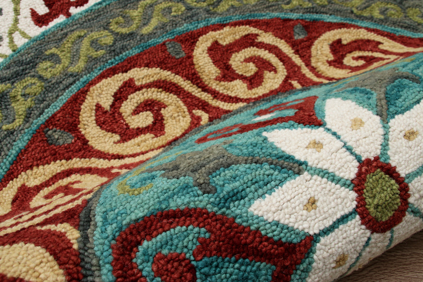 Vibrance-03568 Farmhouse Hand-Tufted Gray/Red Cotton Indoor Area Rug - LR Home