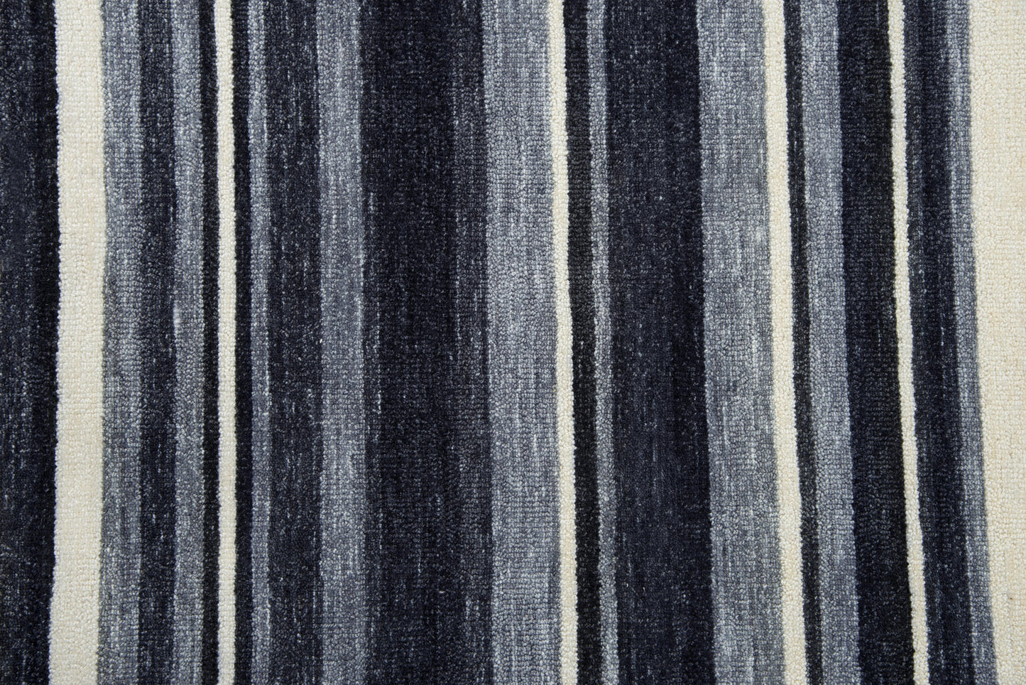 Villa VLA103 Charcoal/Gray Hand-Tufted Rug - Rizzy