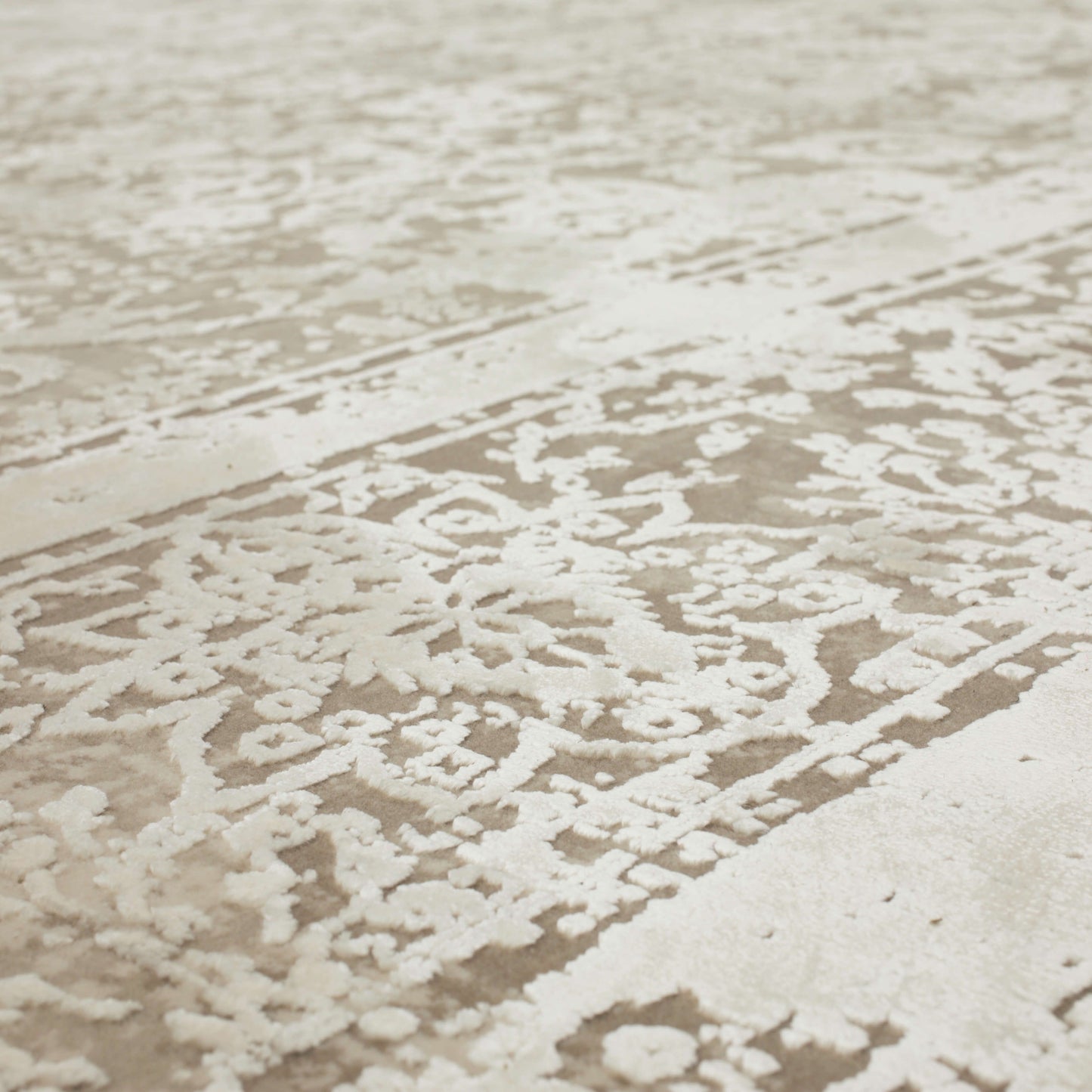 Vinci Cream Area Rug - Karastan