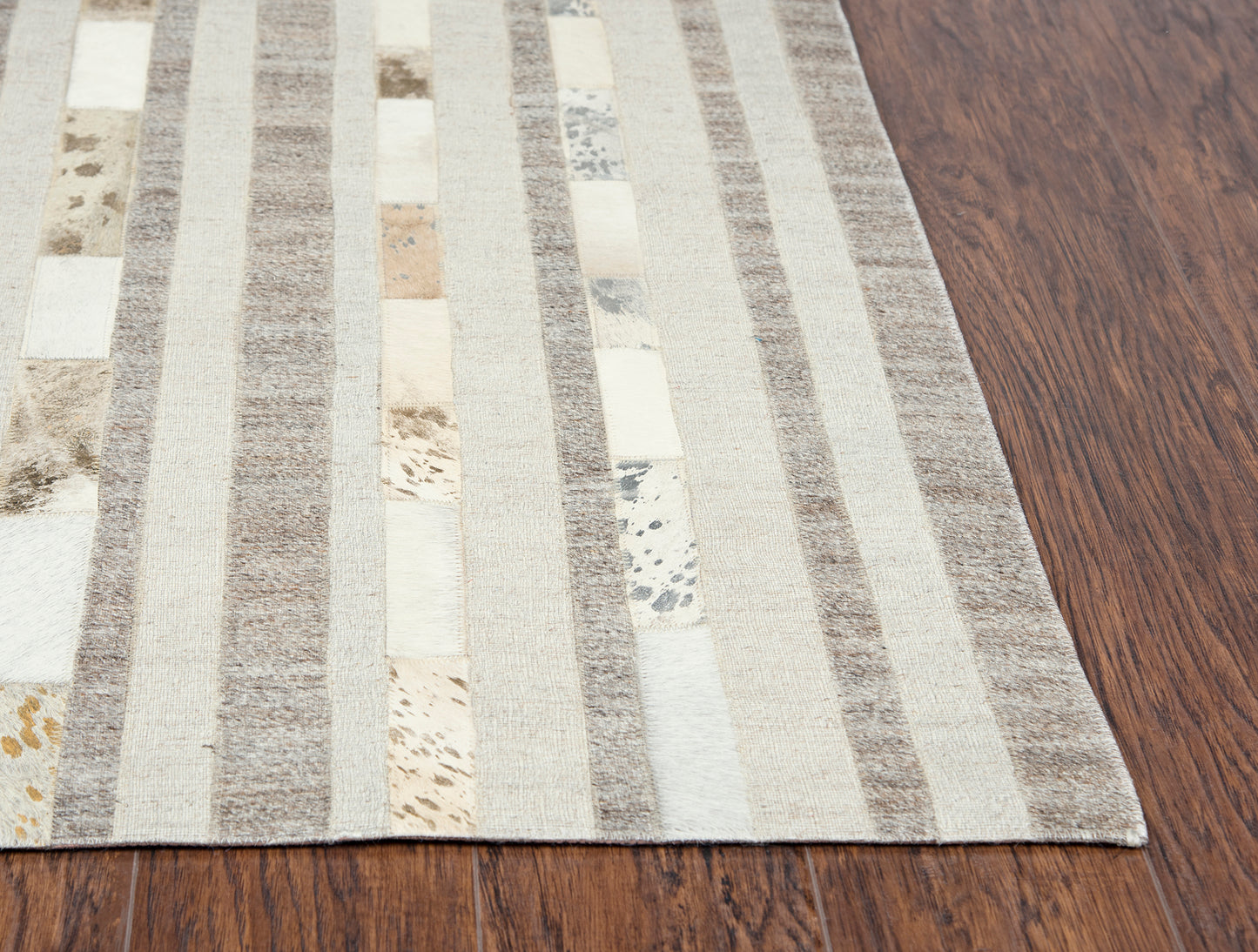 Wild Thing WDT101 Beige Hand-Woven Rug - Rizzy