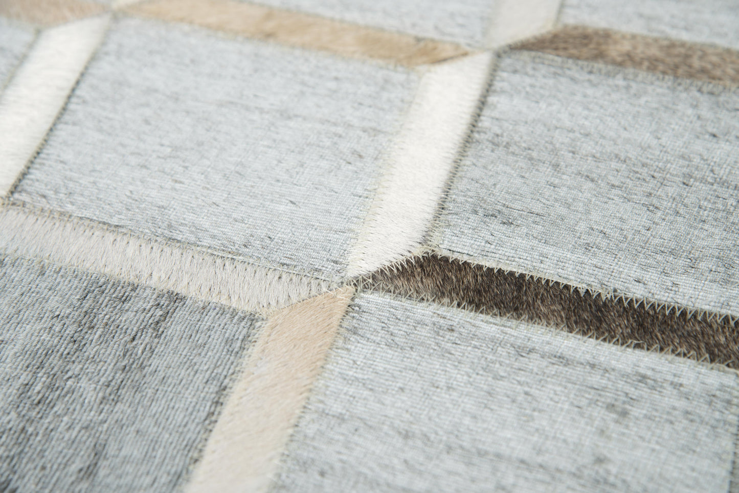 Wild Thing WDT102 Gray Hand-Woven Rug - Rizzy
