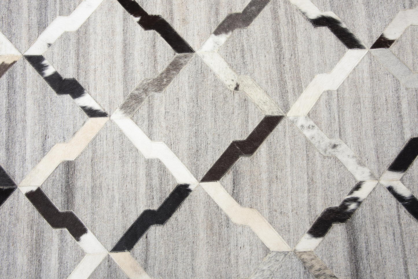 Wild Thing WDT103 Gray Hand-Woven Rug - Rizzy