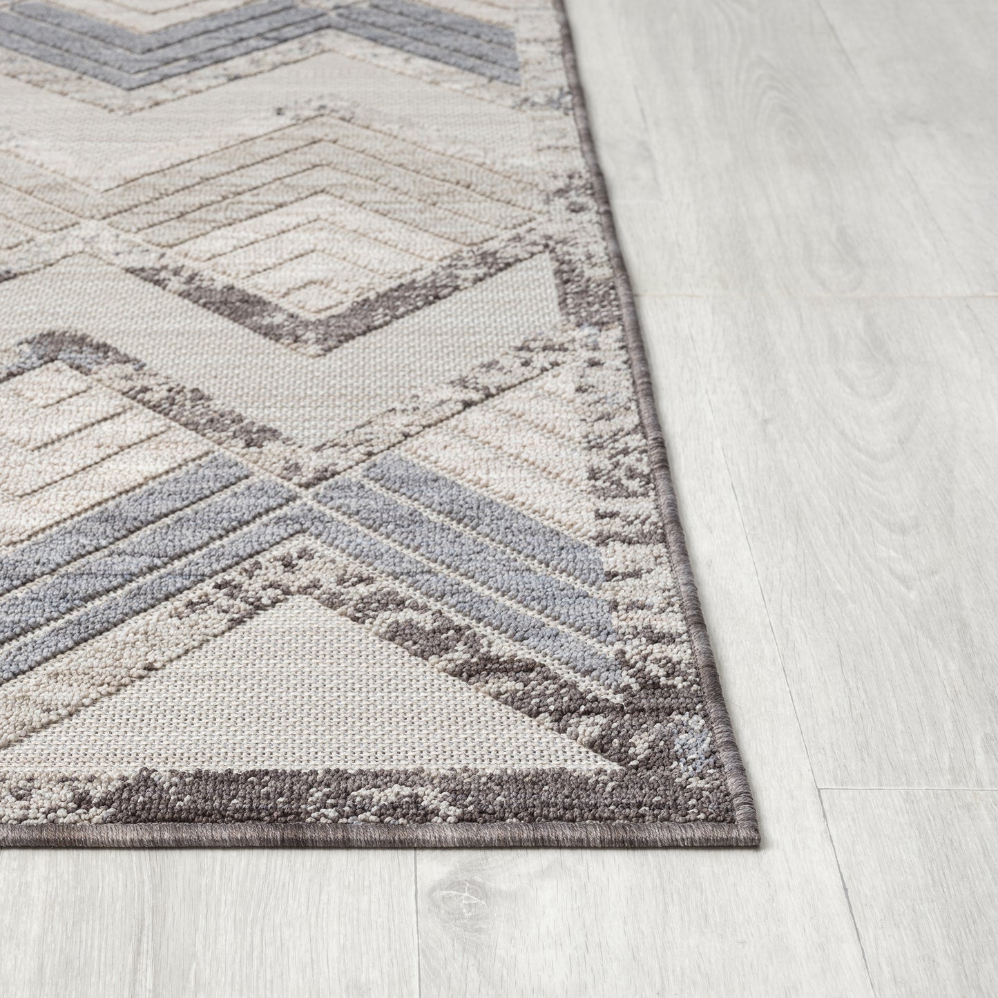 Westport-82292 Southwestern Power-Loomed Light Blue/Ivory Polypropylene Indoor/Outdoor Area Rug - LR Home