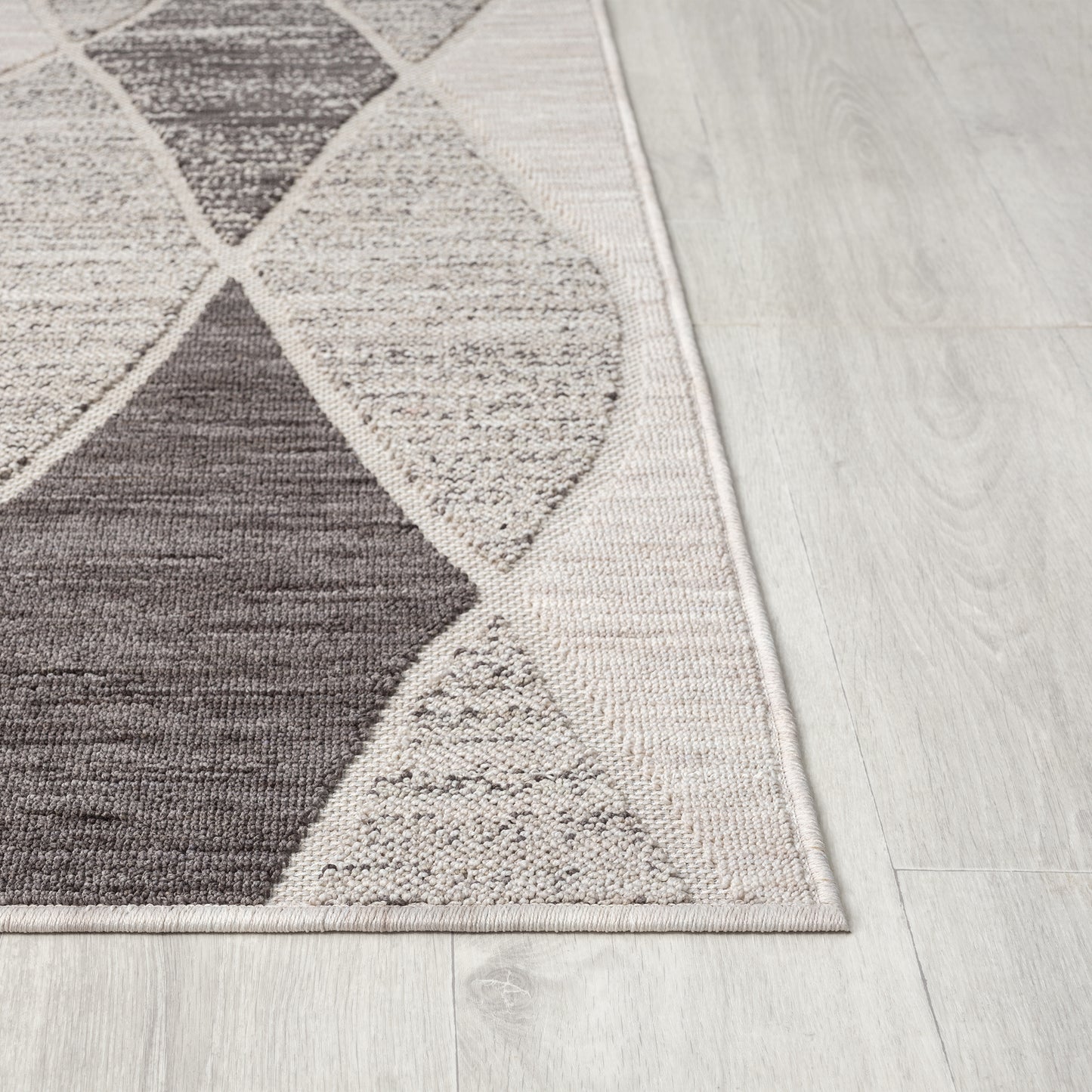 Westport-82295 Contemporary Power-Loomed Gray Polypropylene Indoor/Outdoor Area Rug - LR Home