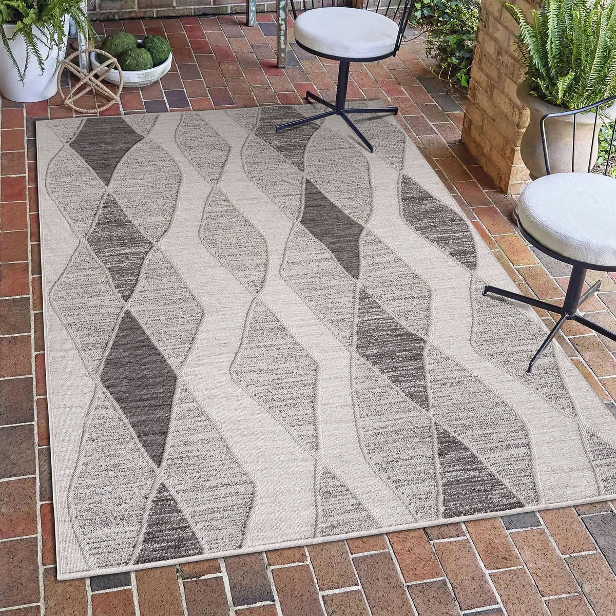 Westport Geometric PET Yarn Indoor/Outdoor Area Rug - lifestyle view