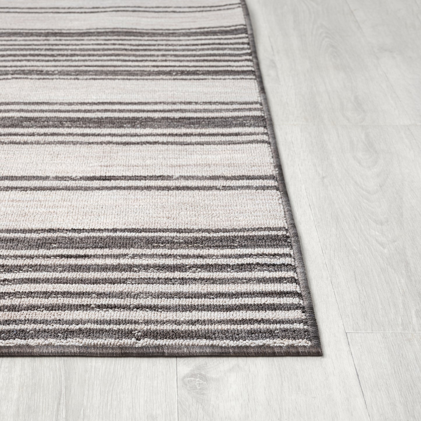 WESTP-82298 Modern/Contemporary Machine Made Ivory/Gray PET Yarn Indoor/Outdoor Area Rugs - LR Home
