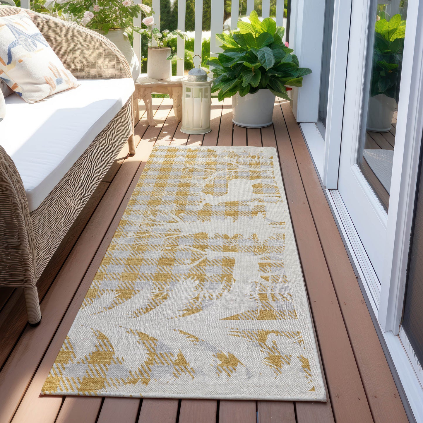 Machine Made Wonderland WN32 Gold - Dalyn Rugs