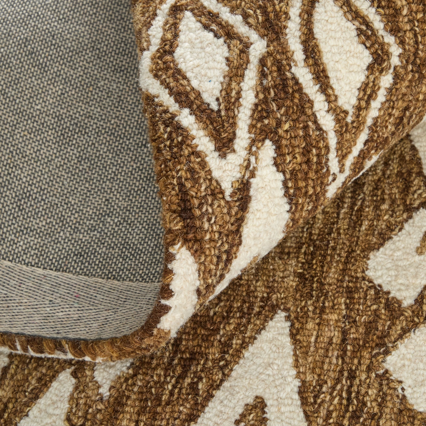 Wallace Transitional/Bohemian & Eclectic/Global Medallion/Diamond Brown/White - Feizy Rug