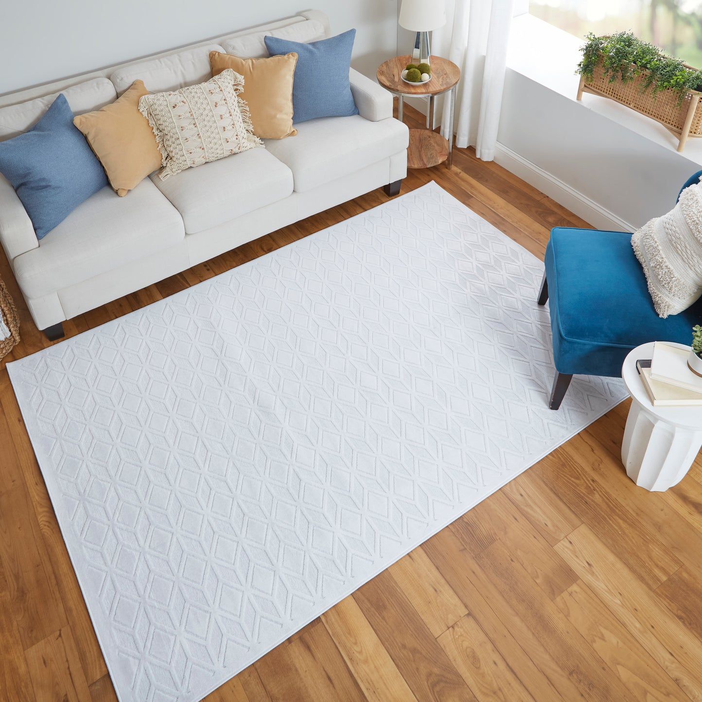 Saphir Mira Modern/Mid-Century Modern Geometric/Solid White - Feizy Rug