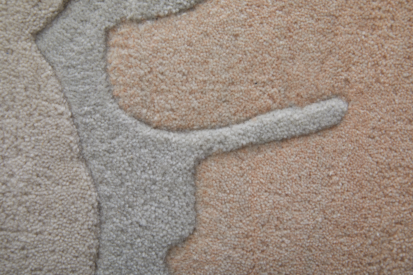 Katya Modern/Casual Pink/Ivory Accent Rug