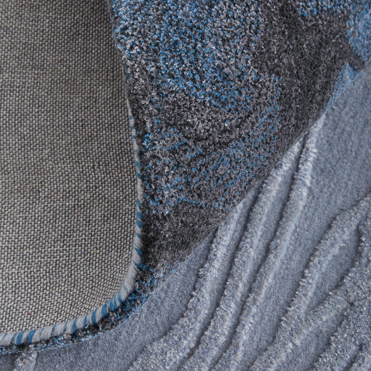 Kawai Modern/Nautical & Coastal/Bohemian & Eclectic Blue/Black/Gray Area Rug